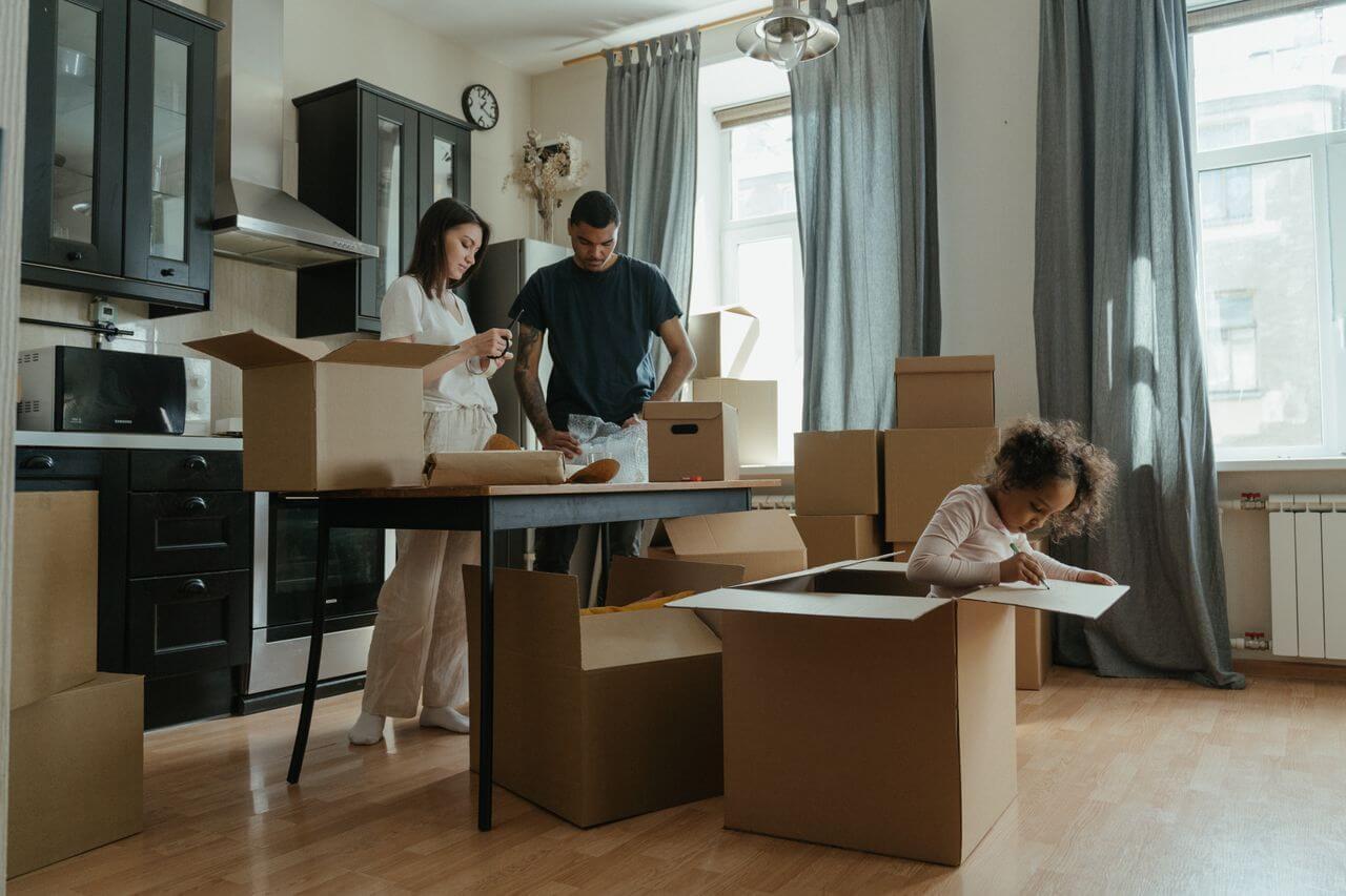 Pacific Crest Movers full service packing services in Vancouver
